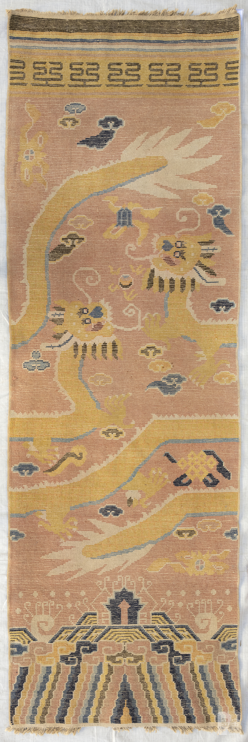 A pillar rug - 图6